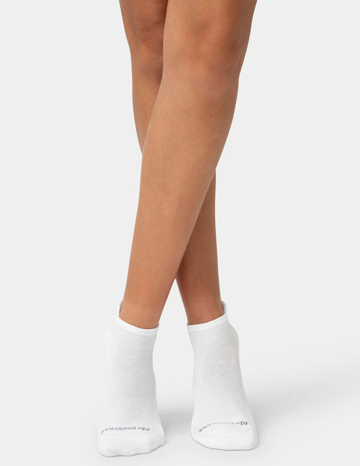Soft & Breathable Women's Cushioned No Show Tab Socks 3 Pair Pack