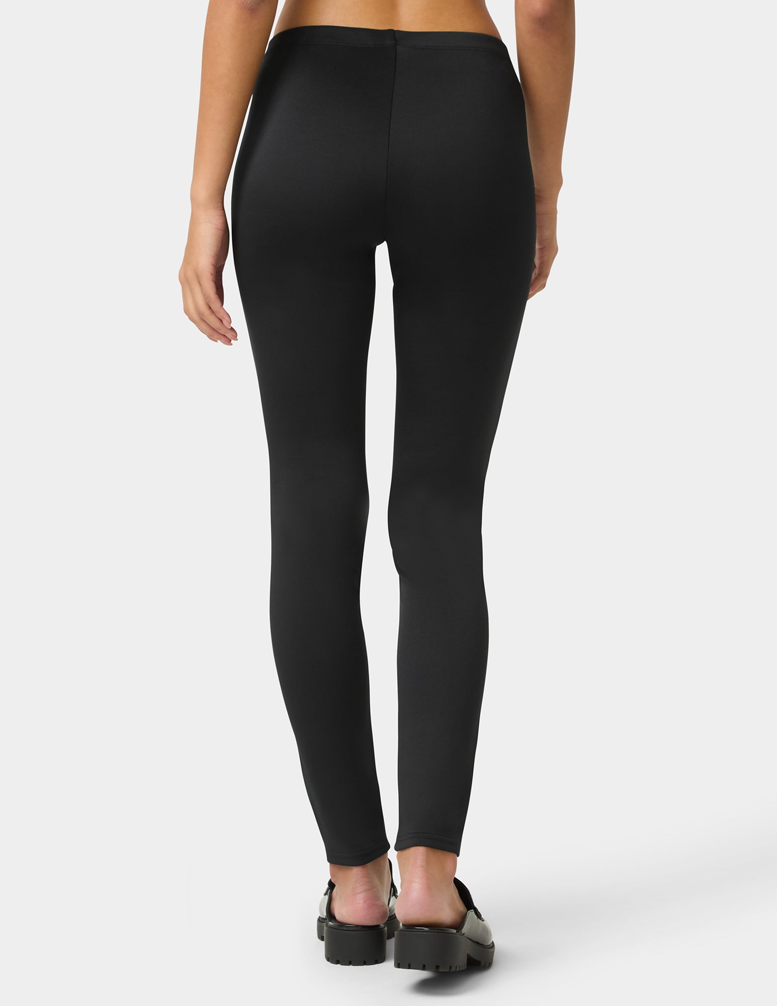 Blackout Leggings – No nonsense